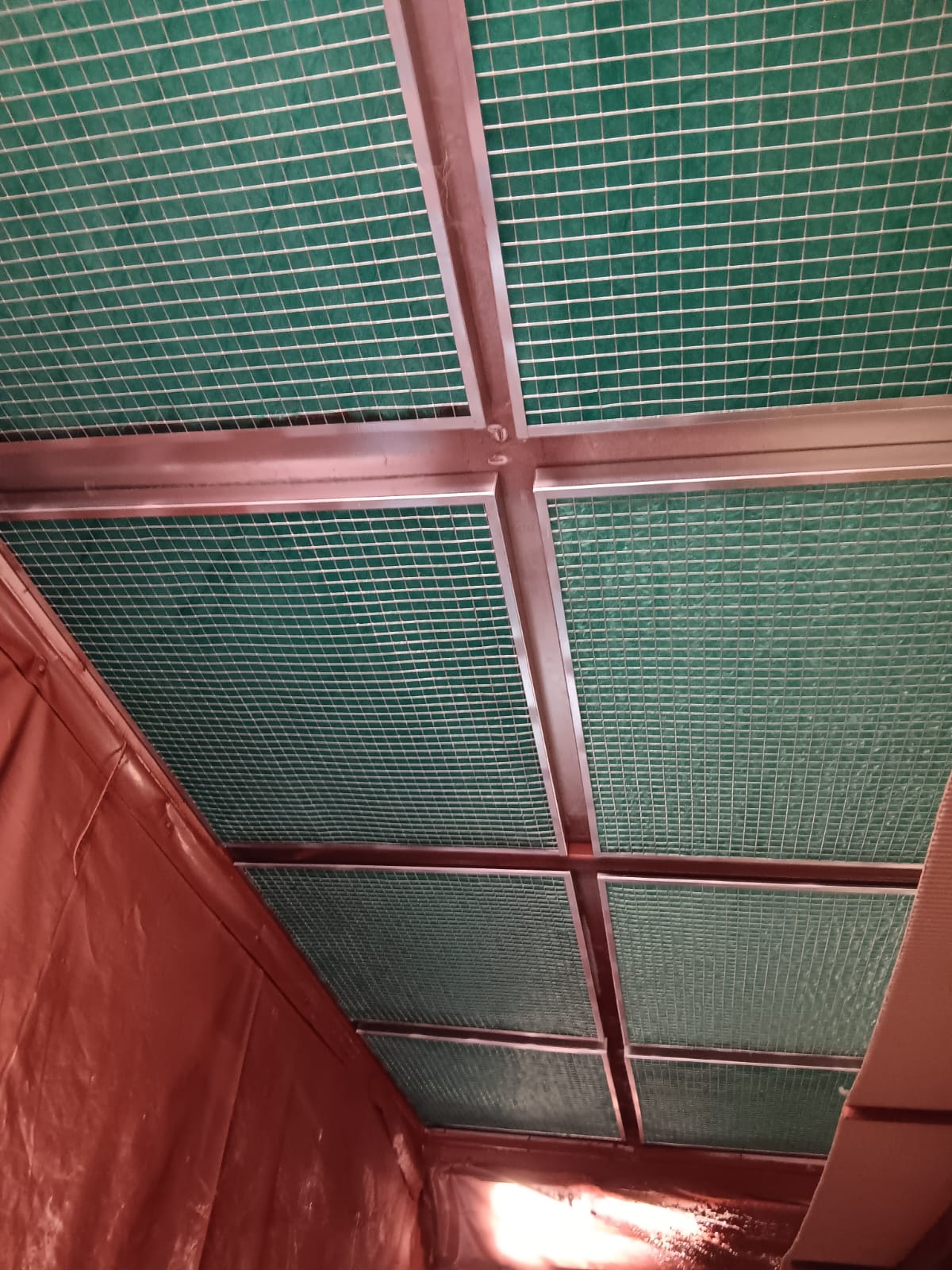 sistema de aspiración y filtración en cabina de pintura