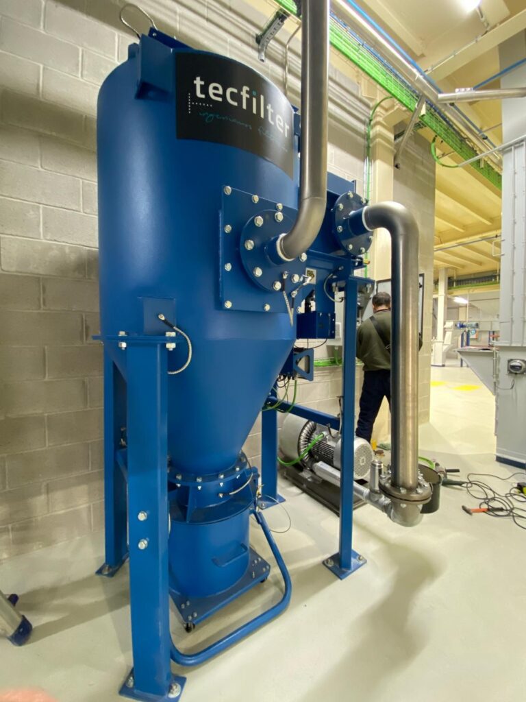 Sistema de aspiración centralizada para nave industrial de producción de pienso